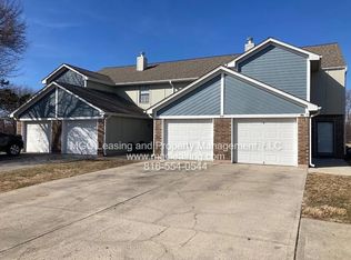 2121 Highridge Dr, Pleasant Hill, MO 64080