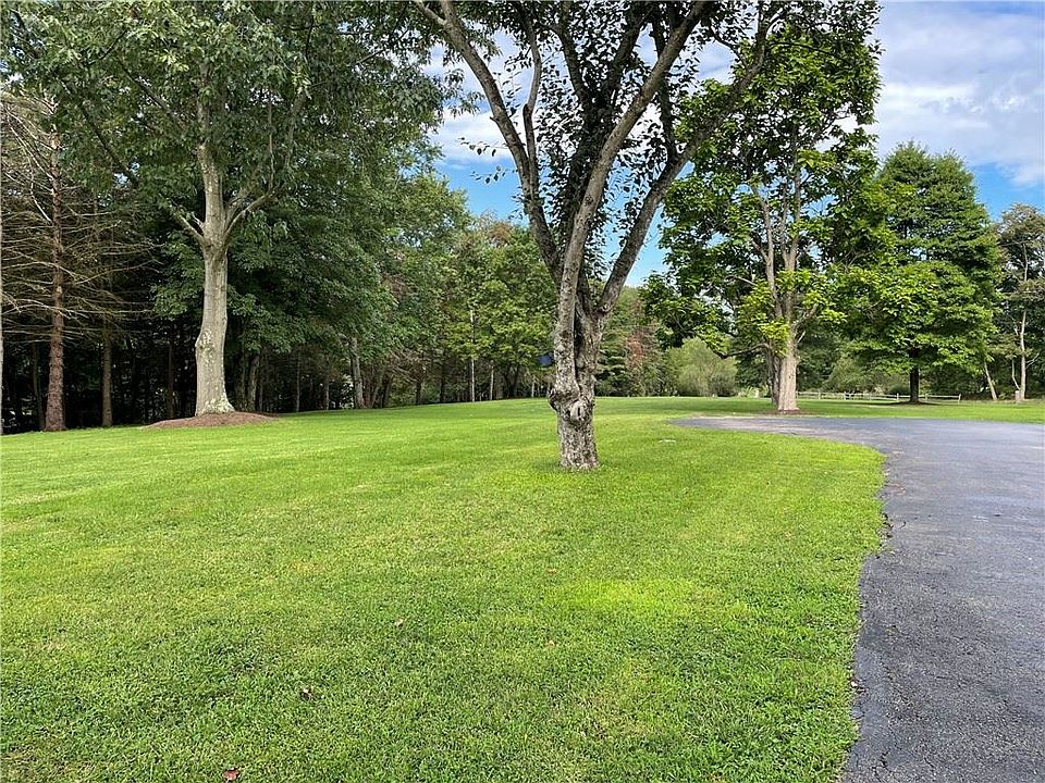 2nd image of 330 Church Hill Rd