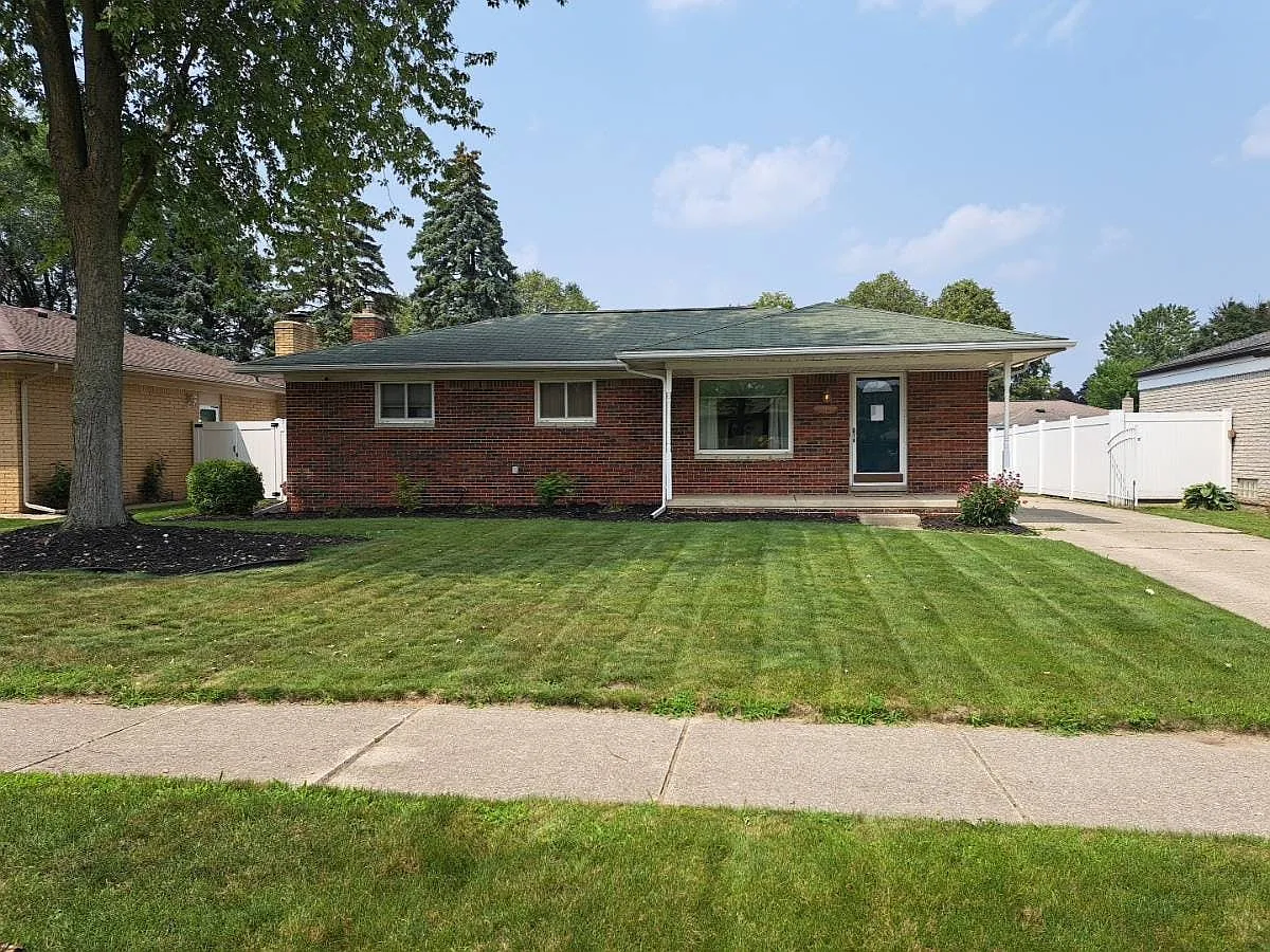 13449 Bernadette Ct photo 1