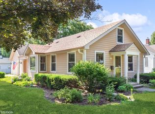 85 Maple St, Crystal Lake, IL 60014