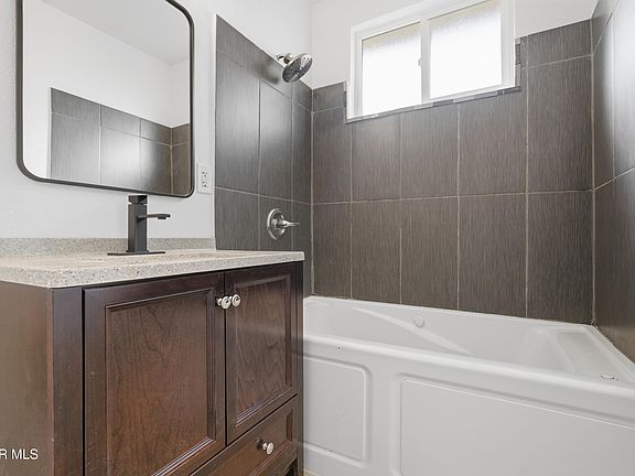 5th image of 321 E Avenue R11