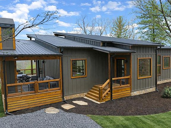 2nd image of 391 Sunrock Mountain Rd