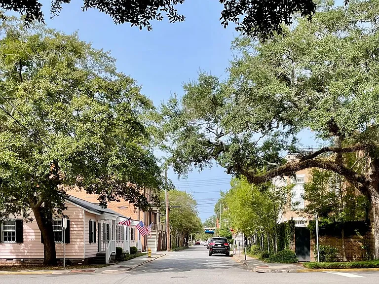 Corner of Tattnall and Taylor Streets