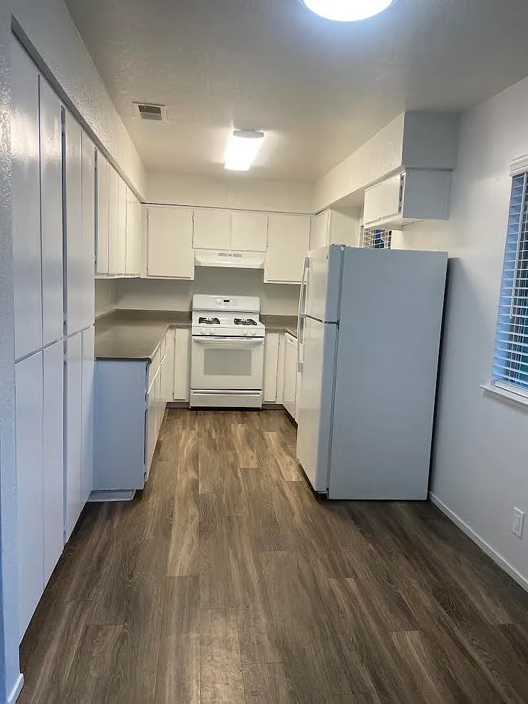 6420 46th St — Photo 3
