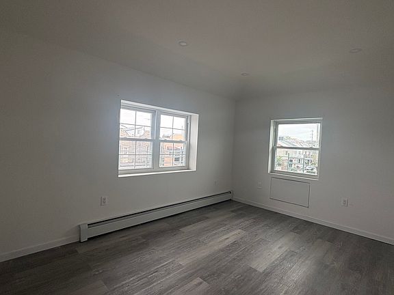 5th image of 308 Beach 86th St Floor 3