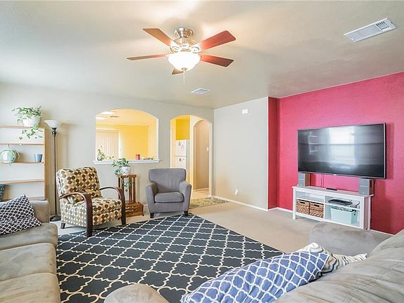 2nd image of 310 Ashbury Dr
