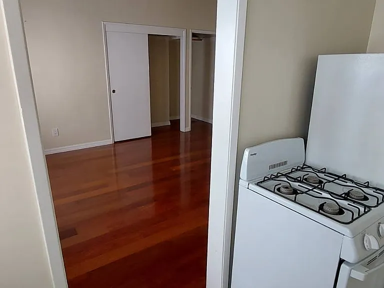 938 E Appleton St #3 — Photo 10