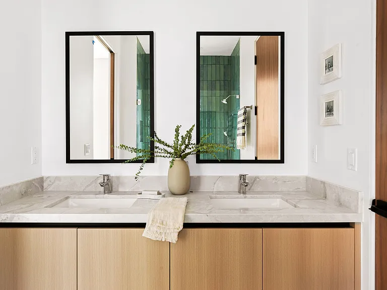 861 1/2 Hyperion Ave — Photo 12