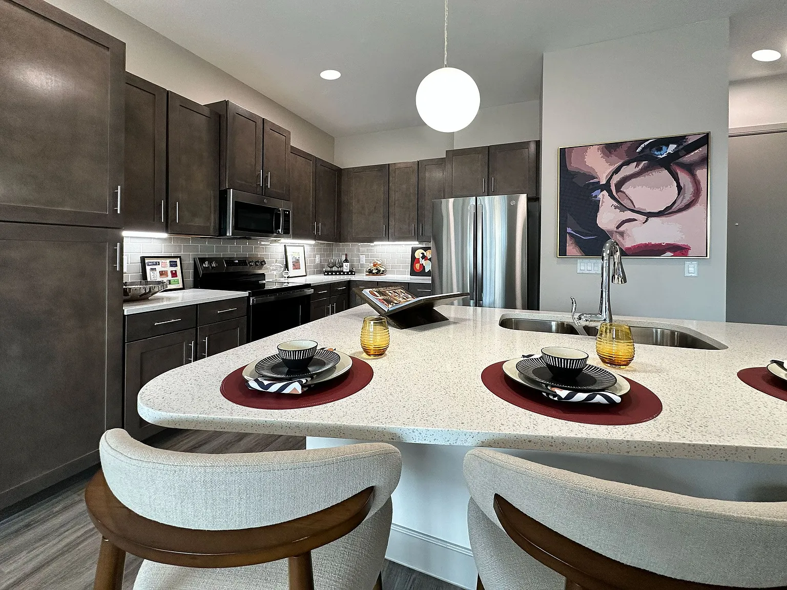 Notting Hill Apartments — Photo 2