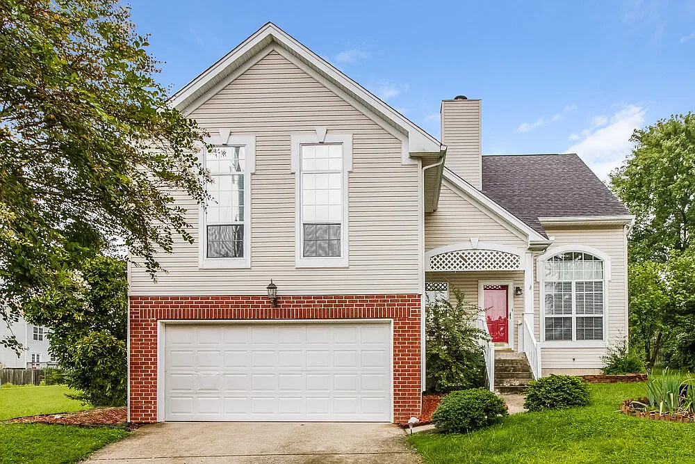 5 bed, 2.5 bath, 1967 sqft, $3,330 — Photo 1