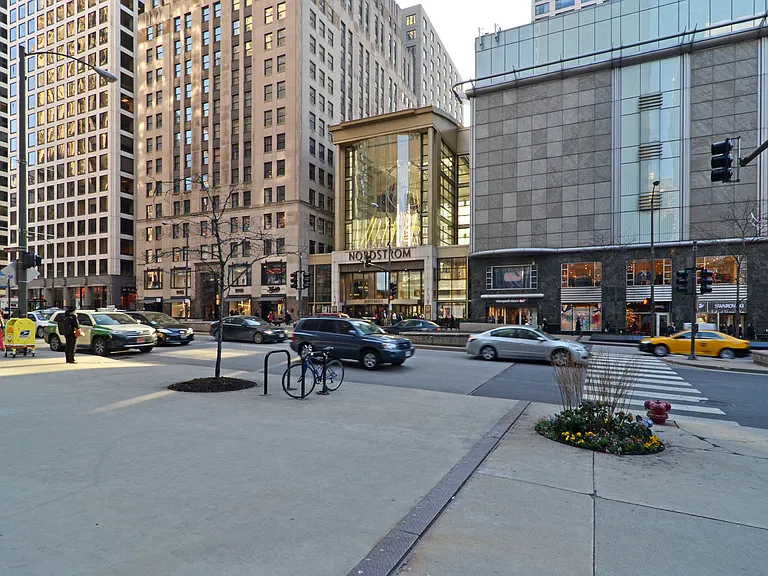 535 N Michigan Ave #2710 — Photo 17