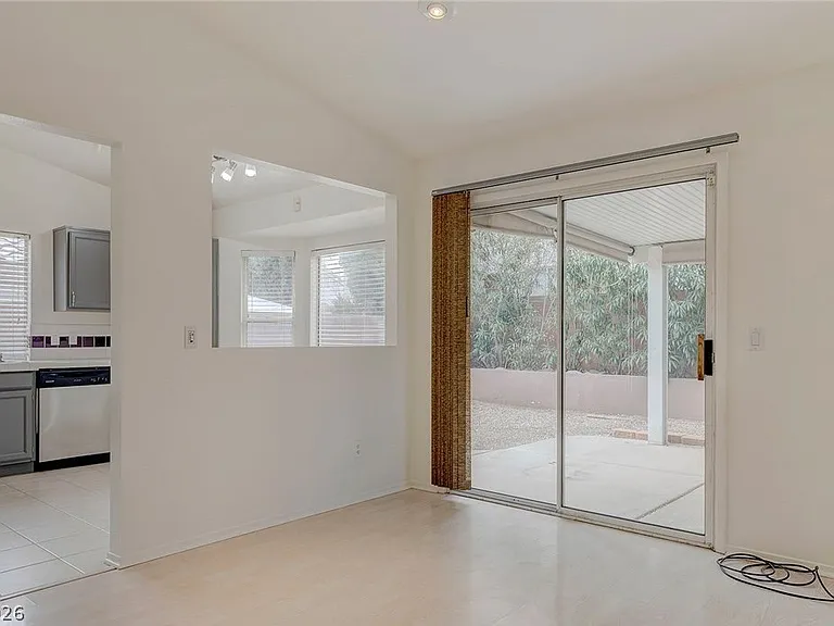 7225 Scenic Hills Dr — Photo 9