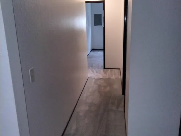 1851 SE 162nd Ave #4, Portland, OR 97233