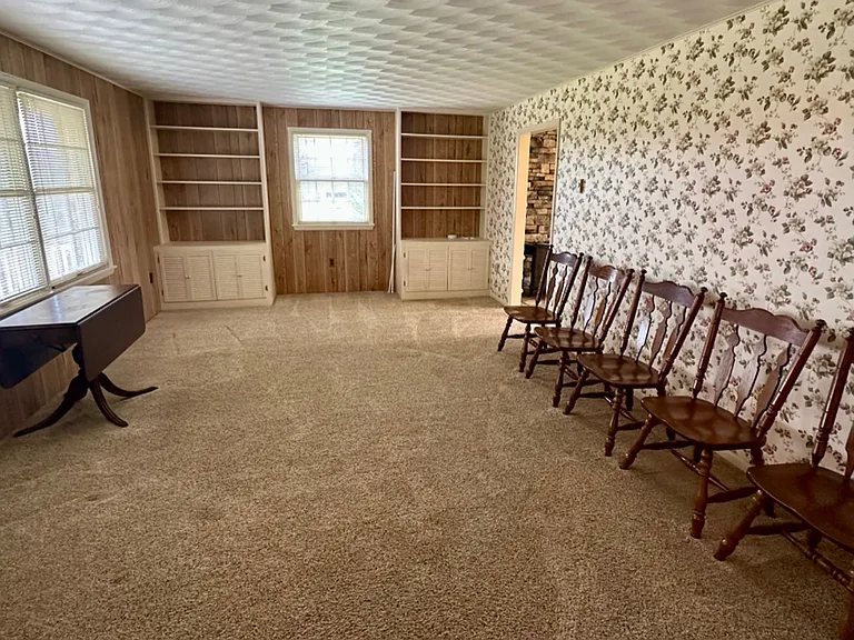 1448 Abbottstown Pike — Photo 3