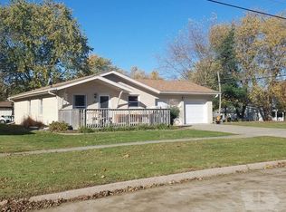 514 S Stone St, Sigourney, IA 52591