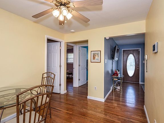 5th image of 10513 Thornview Dr