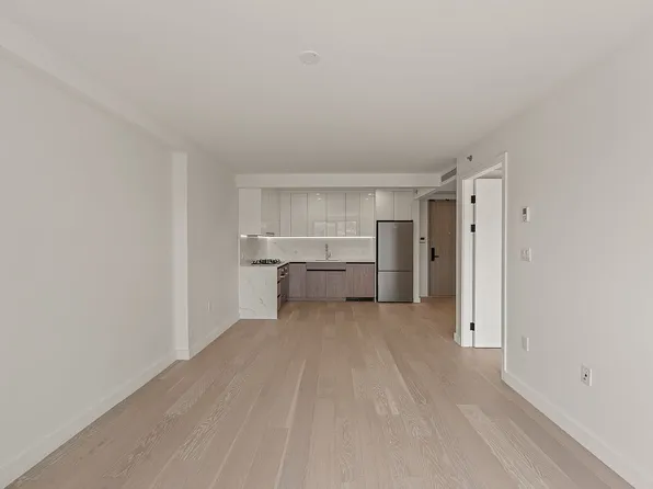 144-49 Northern Blvd #218, Flushing, NY 11354