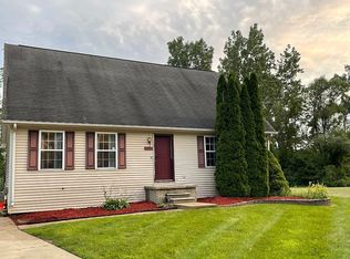 529 Roland Rd, Pontiac, MI 48341