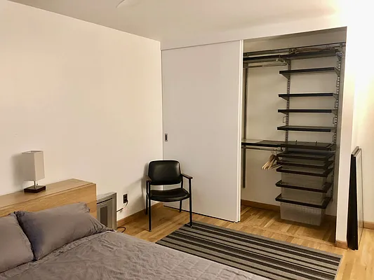 Rented by Century 21 New Golden Age Realty | media 21