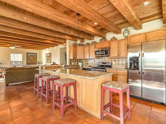 5th image of 215 Las Olas Dr