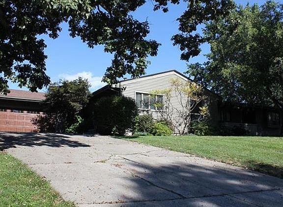2nd image of 1915 N 33rd St