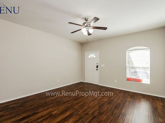 3rd image of 8107 Puente