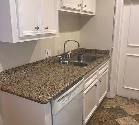 5th image of 1919 Portsmouth St #15