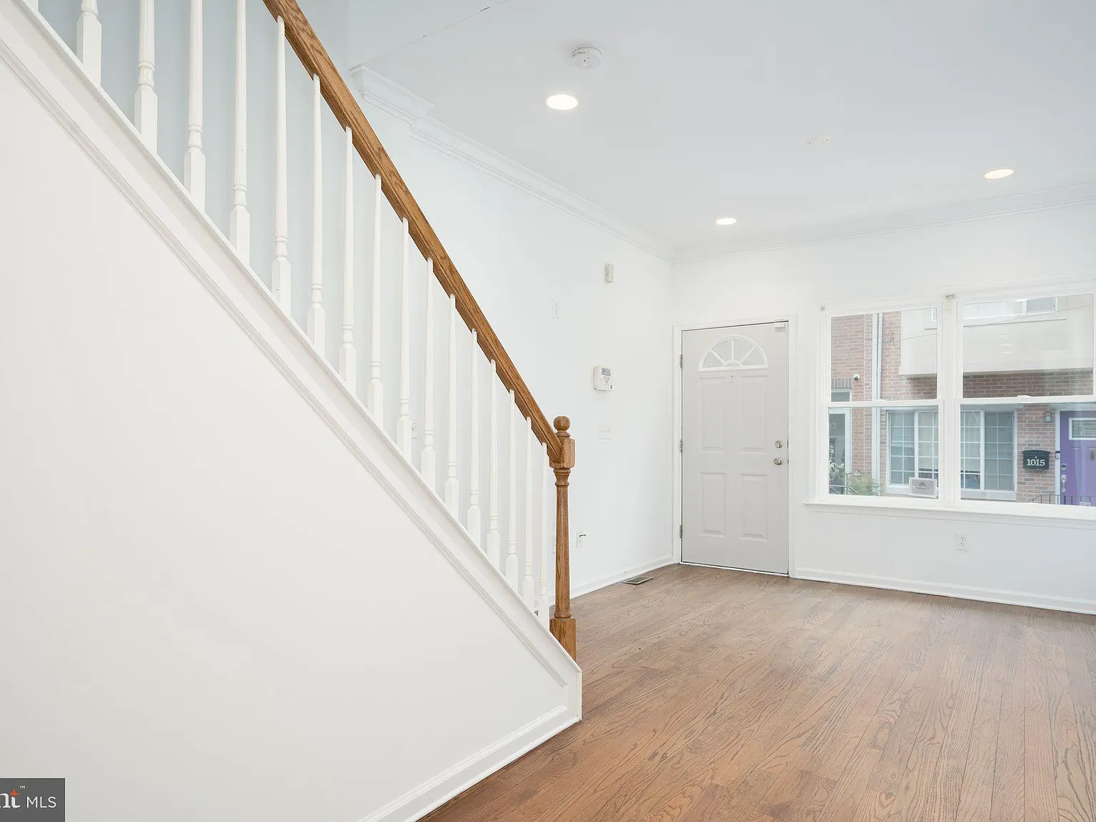 3 bed, 2.0 bath, 1428 sqft, $3,500 — Photo 2
