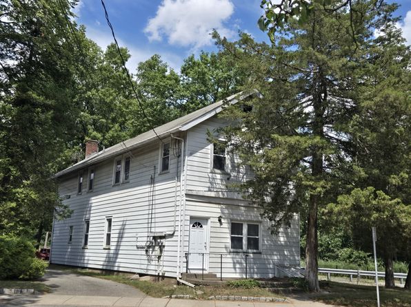 128 Newark Pompton Tpke FLOOR 1