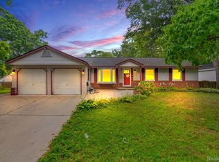 1680 N Hanlon St, Westland, MI 48185