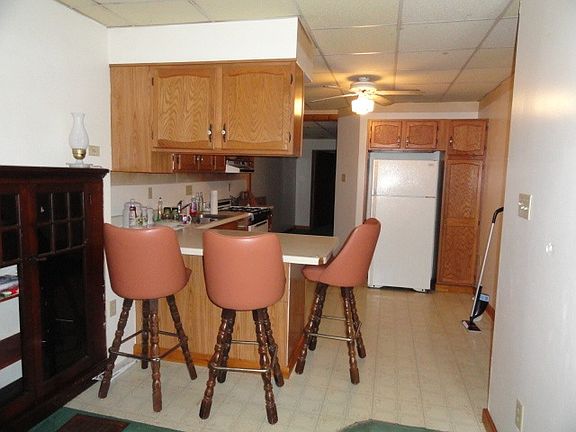 Kitchen Area & Snack Bar