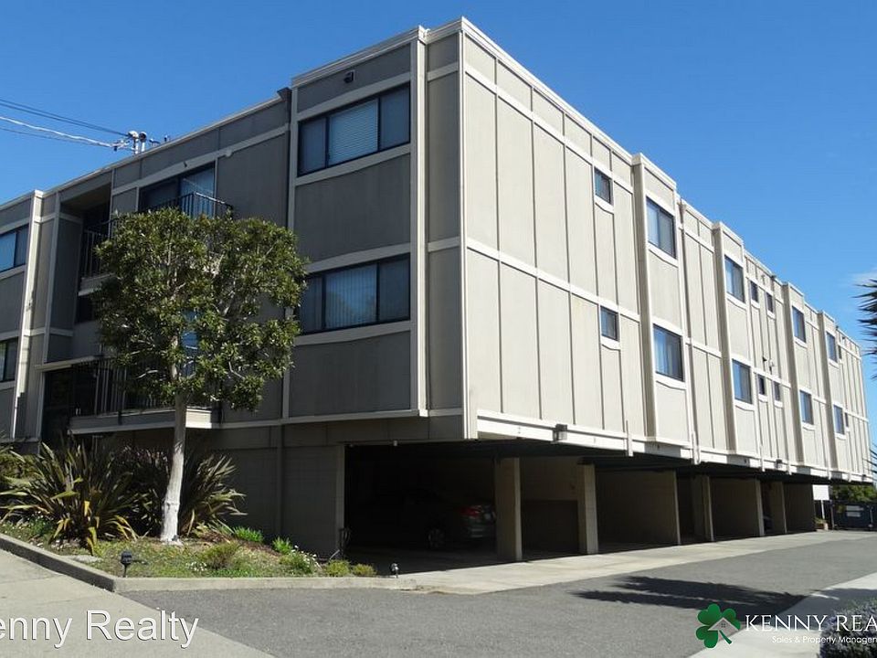 1st image of 390 Alida Way #4