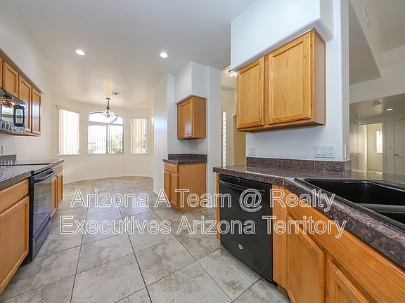 5th image of 352 S Via De Los Rosales