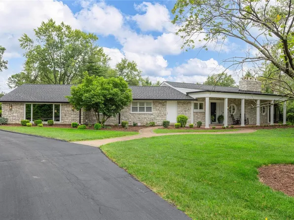 12426 Clayton Rd, Saint Louis, MO 63131