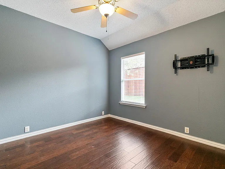 615 Lake Bridge Dr — Photo 34