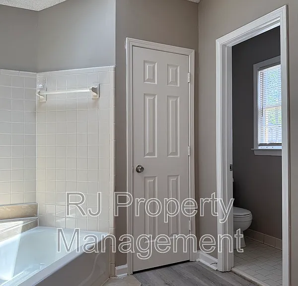 6600 Stockport Dr — Photo 22