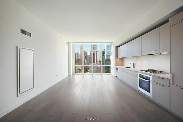 Rented by Town Residential | media 2