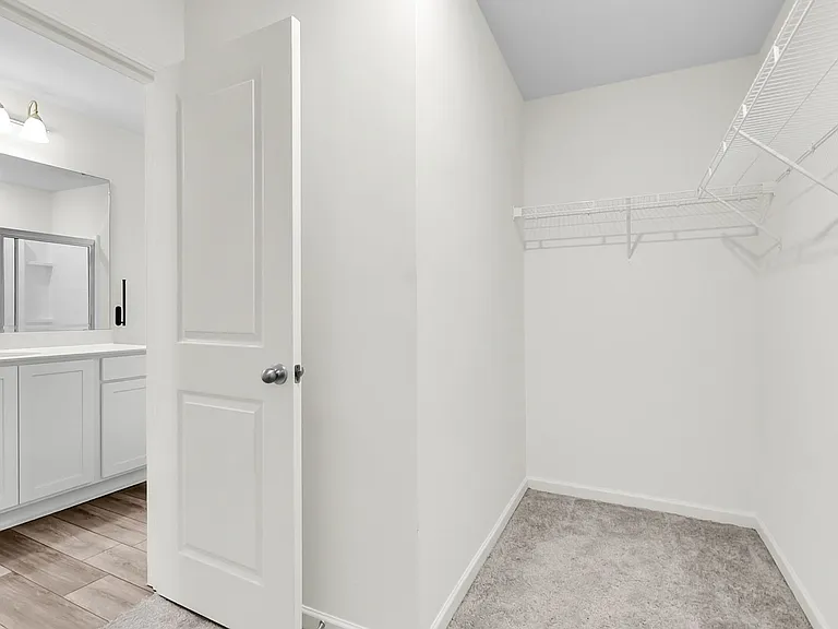 424 Pender Woods Dr — Photo 43