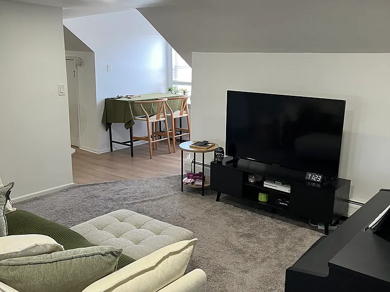 781 2nd St #3 — Photo 11
