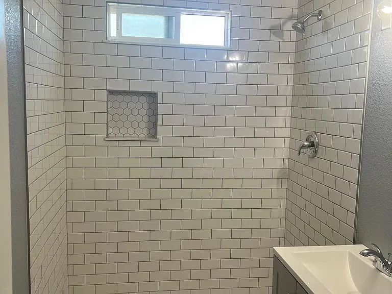 3887 Ocean View Blvd — Photo 15
