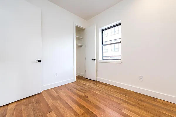 Rented by Nooklyn NYC LLC | media 25