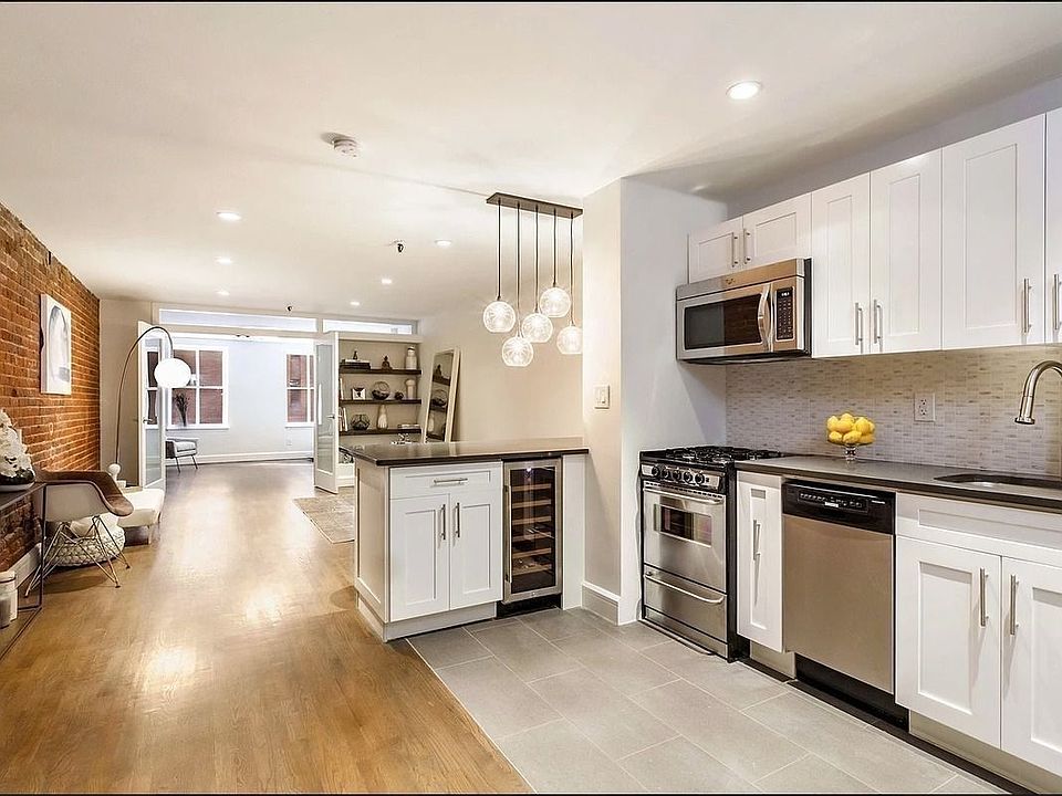 1st image of 66 Pearl St APT 208