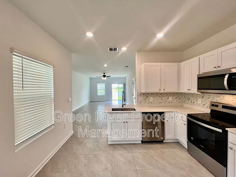 83 Tidal Beach Ave — Photo 7