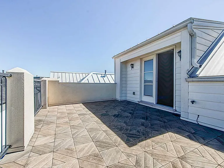 6310 Grand Blvd — Photo 30