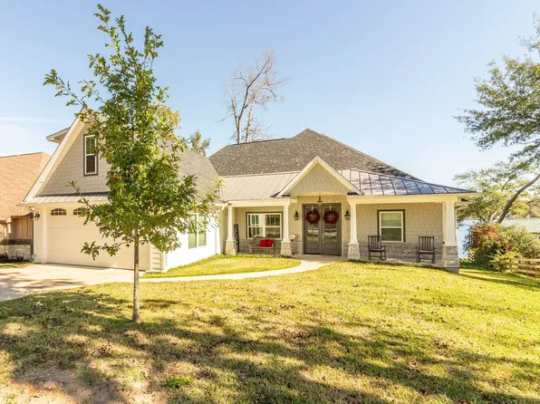 420 Island Dr, Murchison, TX 75778