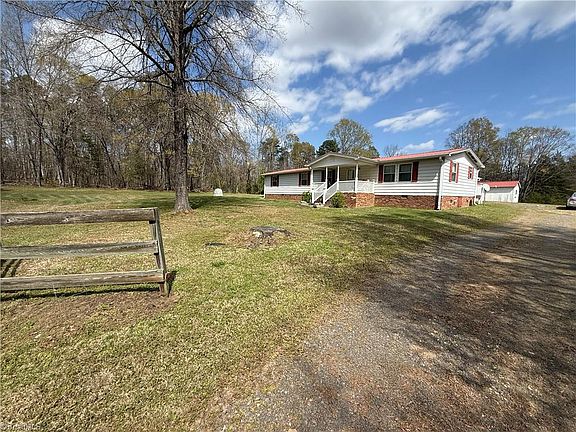 3rd image of 286 Myers Rd