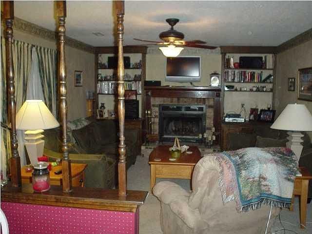 2nd image of 211 Bayberry Run Rd