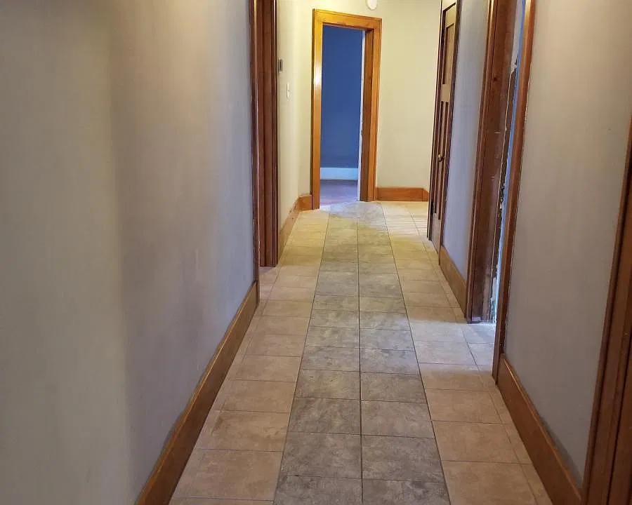 Hallway - tile