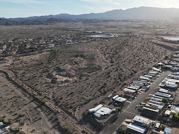 3rd image of 3815 S State Highway 95