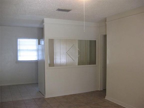 5th image of 5164 Alpha Ave